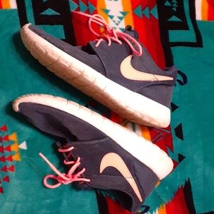 Kids Nike Roshes
